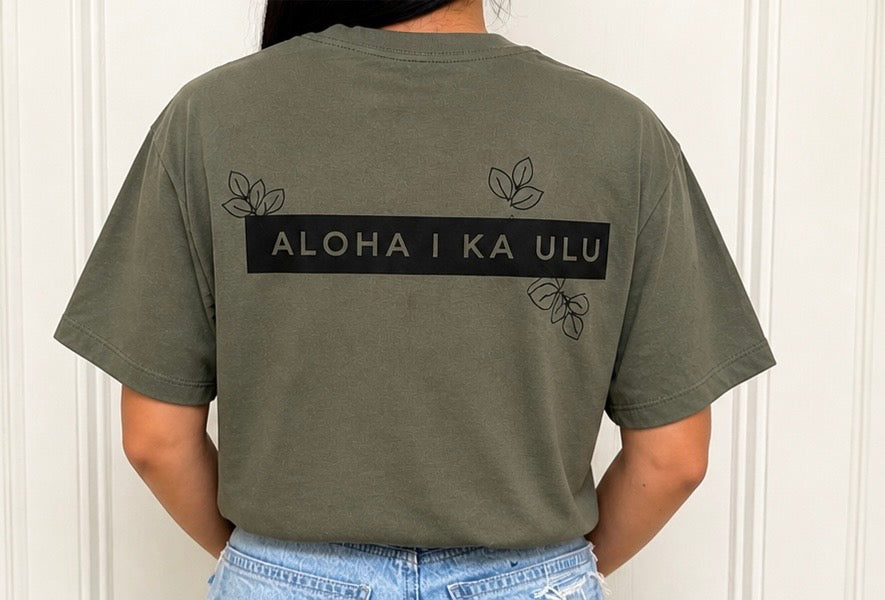 Crop Top-Embrace Shortstack Hawai`i Collab