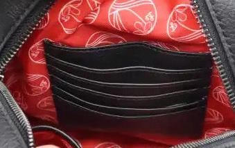 Ho`okele Crossbody Bag