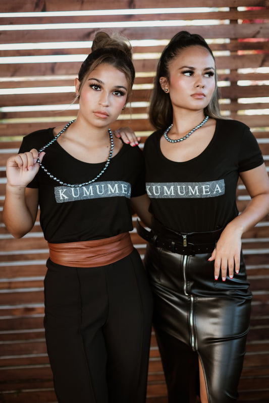 Womenʻs Tee-Kumumea Black
